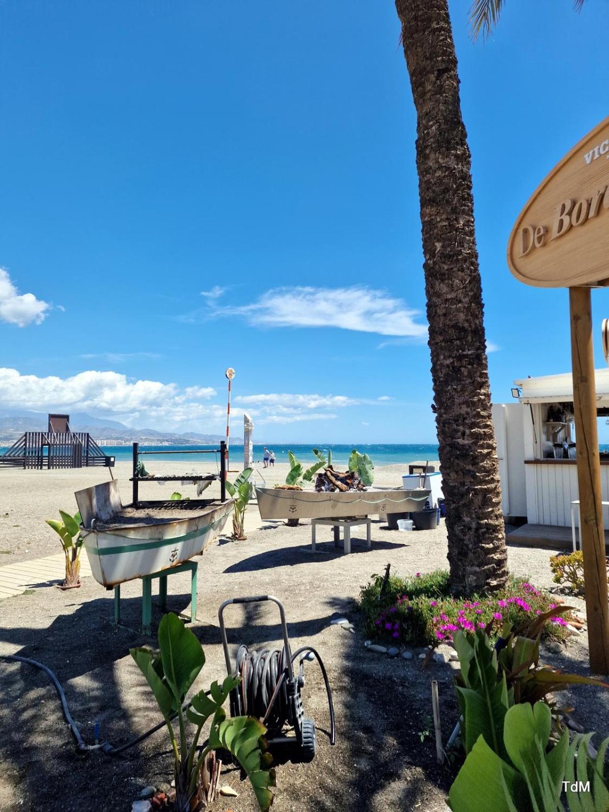 Apartment Caradridos Torre Del Mar Centro 1 Minute From The Beach Bagian luar foto